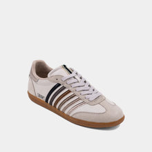 Load image into Gallery viewer, Stevie Sneaker