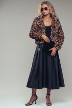 Load image into Gallery viewer, Leopard Faux Fur Jacket