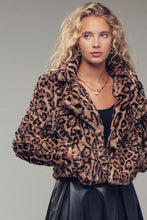 Load image into Gallery viewer, Leopard Faux Fur Jacket
