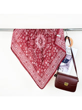 Load image into Gallery viewer, Retro Style Geometric Patterns Square Scarf