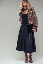 Load image into Gallery viewer, Leopard Faux Fur Jacket