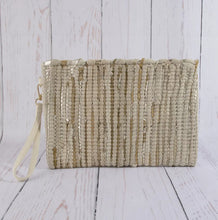Load image into Gallery viewer, Woven Metalic Wristlet