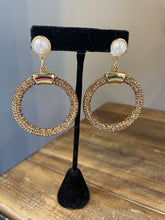 Load image into Gallery viewer, Pearl &amp; Gold Earrings
