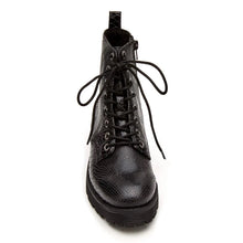 Load image into Gallery viewer, Lotus Boot-Size 8 Left