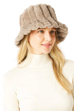 Load image into Gallery viewer, Fur Bucket Hat
