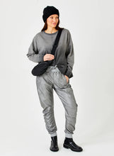 Load image into Gallery viewer, Suzy D London Ultimate Jogger in Gold &amp; Silver
