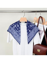 Load image into Gallery viewer, Retro Style Geometric Patterns Square Scarf
