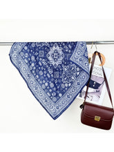 Load image into Gallery viewer, Retro Style Geometric Patterns Square Scarf
