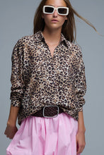 Load image into Gallery viewer, Leopard Button Down
