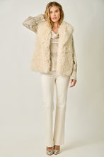 Load image into Gallery viewer, Shaggy Faux Fur Vest

