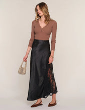 Load image into Gallery viewer, Heartloom Juliee Skirt
