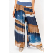 Load image into Gallery viewer, Printed Silk Pants
