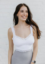 Load image into Gallery viewer, 1016 Solid Bra With Lace Trim
