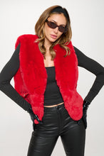 Load image into Gallery viewer, Estelle Faux Fur Vest
