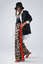 Load image into Gallery viewer, PREORDER TODAY! Leopard Stripe Pants
