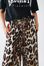 Load image into Gallery viewer, PREORDER TODAY! Leopard Stripe Pants
