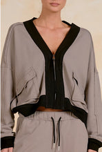 Load image into Gallery viewer, Zoey Zip Up
