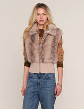 Load image into Gallery viewer, Heartloom Ayra Vest

