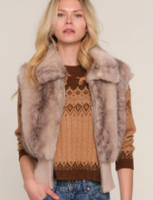 Load image into Gallery viewer, Heartloom Ayra Vest
