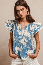 Load image into Gallery viewer, Floral Print top
