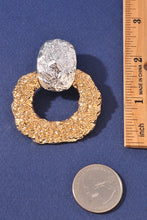 Load image into Gallery viewer, Textured Two tone Earrings
