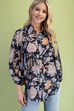 Load image into Gallery viewer, Lightweight Floral Button Down Top
