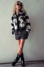 Load image into Gallery viewer, Plaid Cropped Jacket
