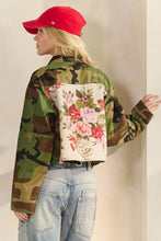 Load image into Gallery viewer, Camo Floral Jacket
