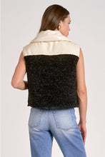 Load image into Gallery viewer, Elan Reversible Puff Vest
