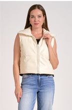 Load image into Gallery viewer, Elan Reversible Puff Vest
