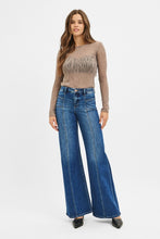 Load image into Gallery viewer, Risen Mid Rise Jeans With Front Patch Pockets
