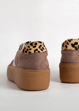 Load image into Gallery viewer, Stacey Tennis Shoe
