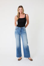 Load image into Gallery viewer, Level 99 Annabelle Jeans
