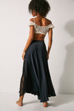 Load image into Gallery viewer, Free People Make You Mine 1/2 Slip
