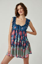 Load image into Gallery viewer, Free People Wild Daisy Slip
