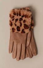 Load image into Gallery viewer, Leopard Fur Glove with Smart Touch
