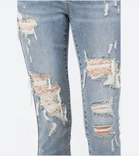 Load image into Gallery viewer, Judy Blue Midrise Lace Patch Skinny
